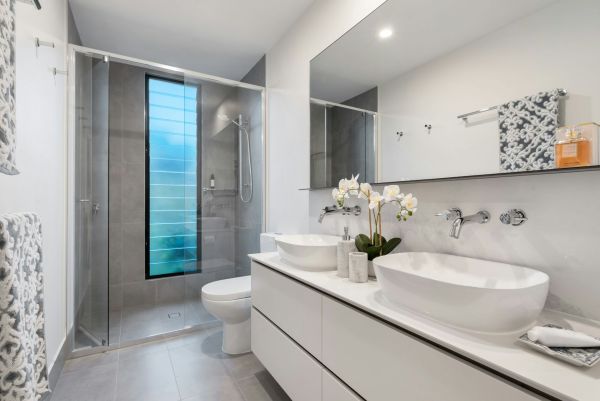 Transformez votre salle de bain contemporaine à Strasbourg